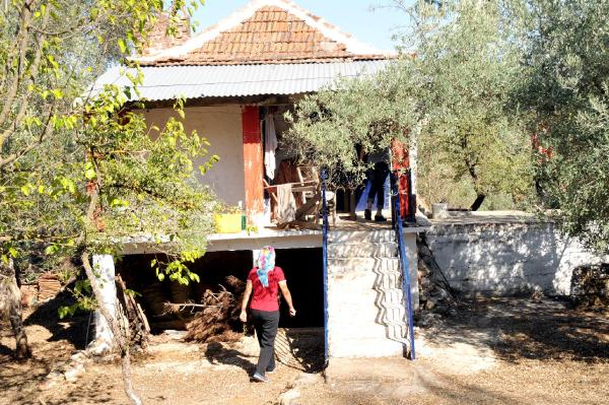 Bodrum\'da Ekiplerin Kayıp Diye Aradığı Kadın Komşusunda Bulundu