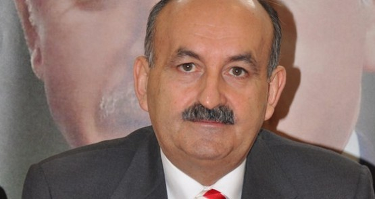 Bakan Müezzinoğlu, Bakanlık Çalışanlarıyla Bayramlaştı