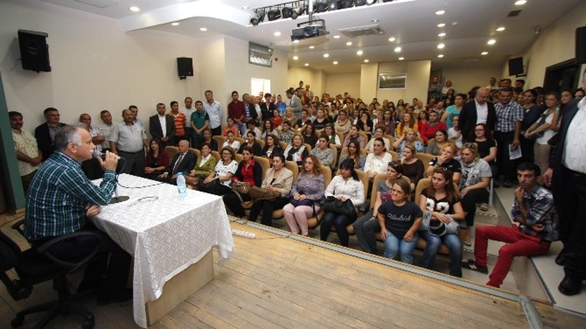 Bayraklı Belediyesi\'nde Mutlu Bayramlaşma