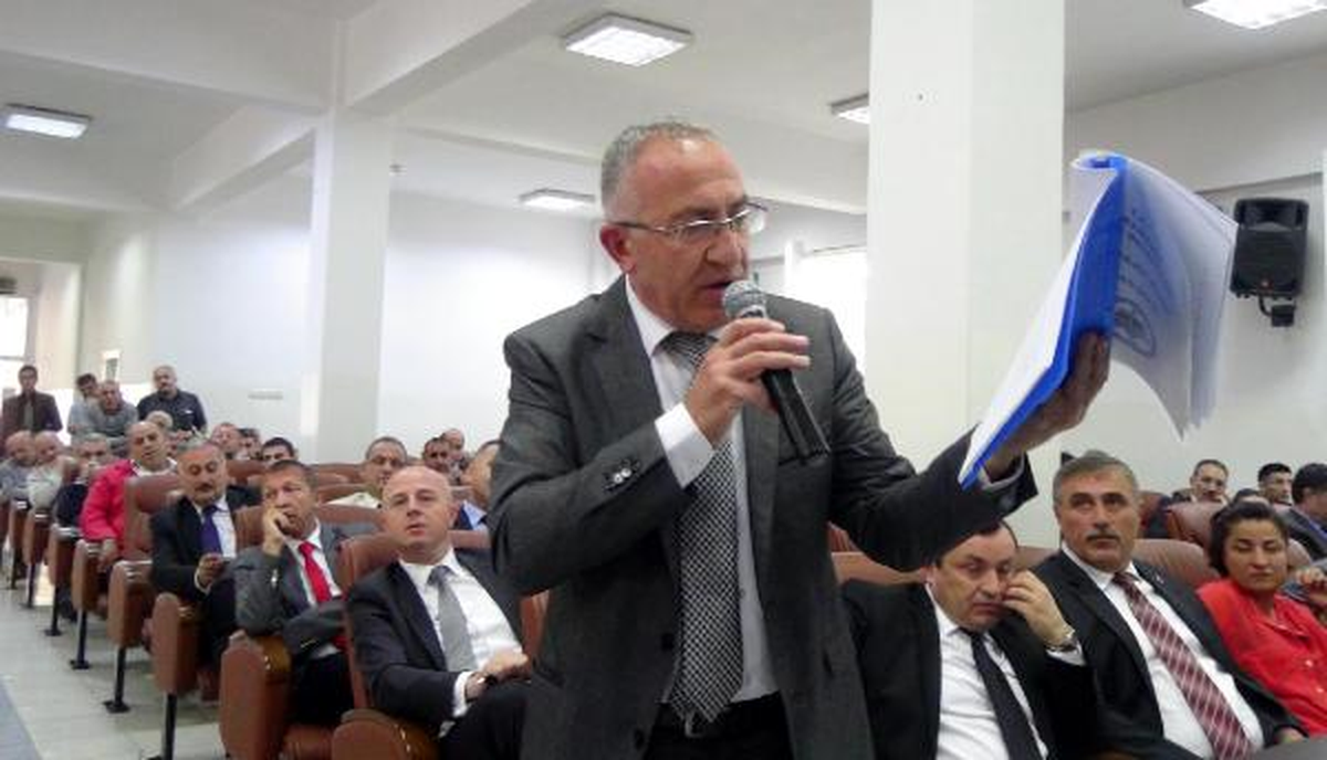 İnönü Büstüne AK Parti Engeli