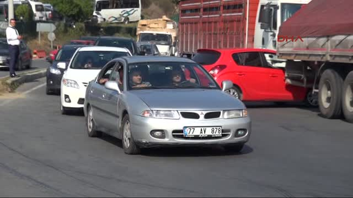 İstanbul\'dan Anadolu\'ya Bayram Trafiği Yoğunluğu Erken Başladı Ek