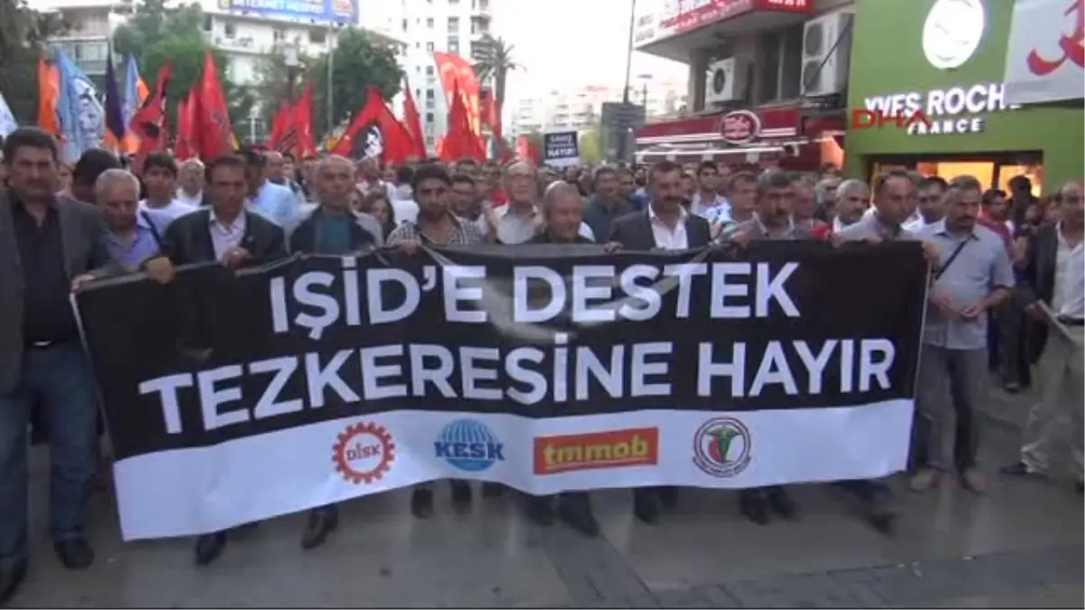 İzmir\'de Tezkere Protestosu