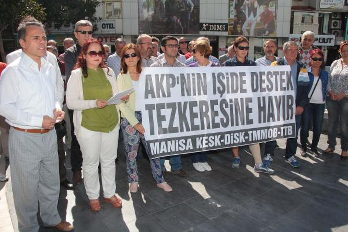 Manisa\'da \'Tezkereye Hayır\' Eylemi