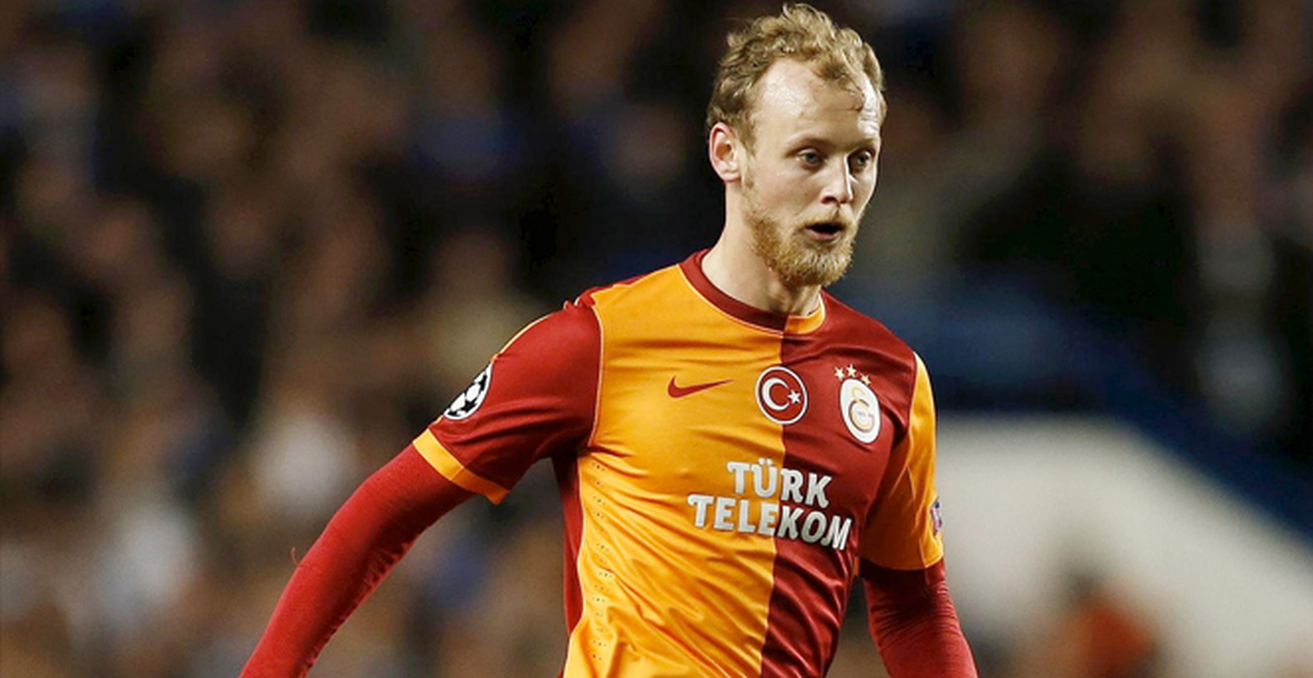 Semih Kaya, Kendisine Tepki Gösteren Taraftarın Üzerine Yürüdü