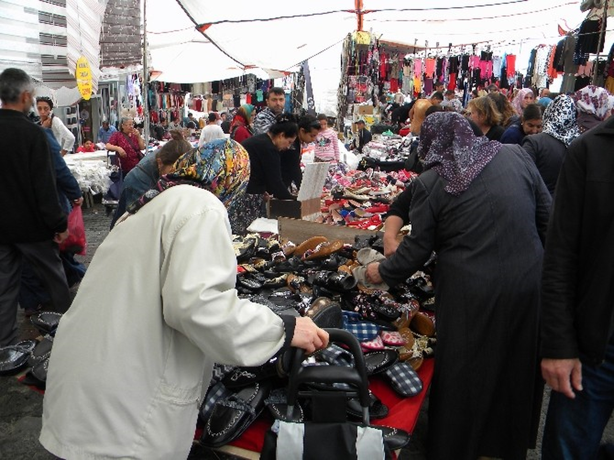 Tekirdağ\'da Pazarcının Yüzü Güldü