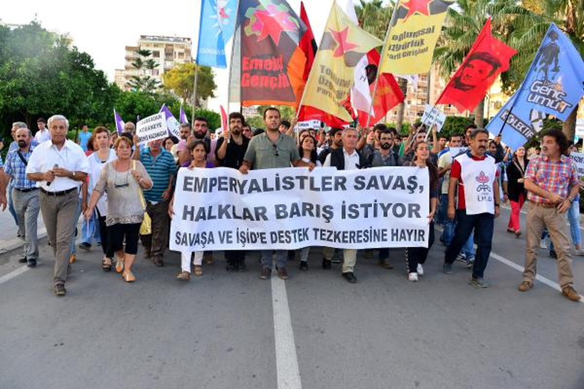 Tezkere Eylemine Polis Engeli