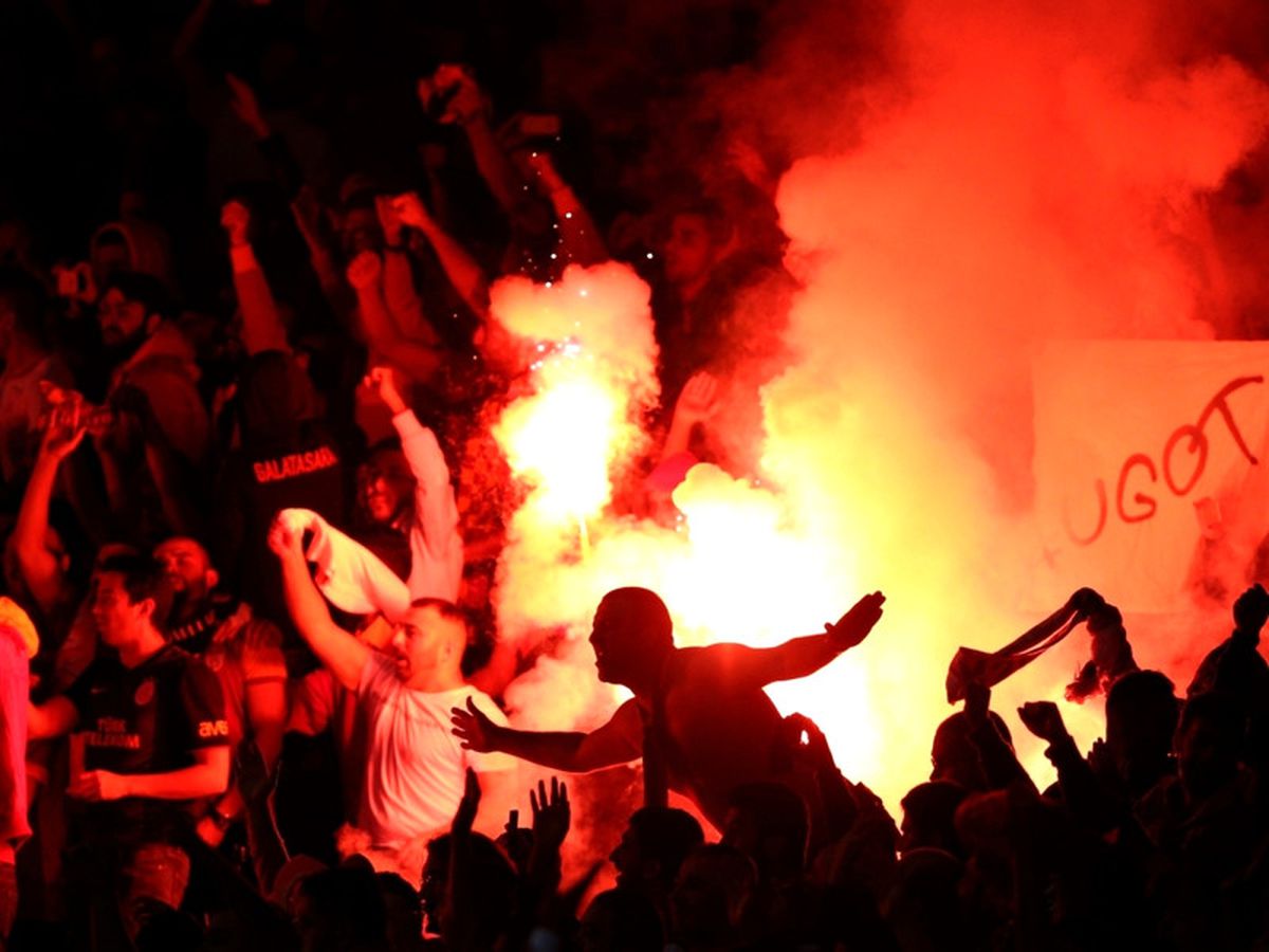 UEFA\'dan Galatasaray\'a Soruşturma!