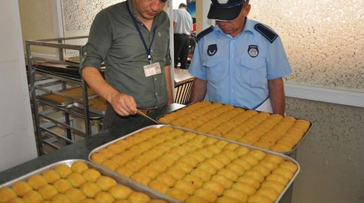 Zabıtadan Tatlı Üretim Yerlerine Bayram Denetimi
