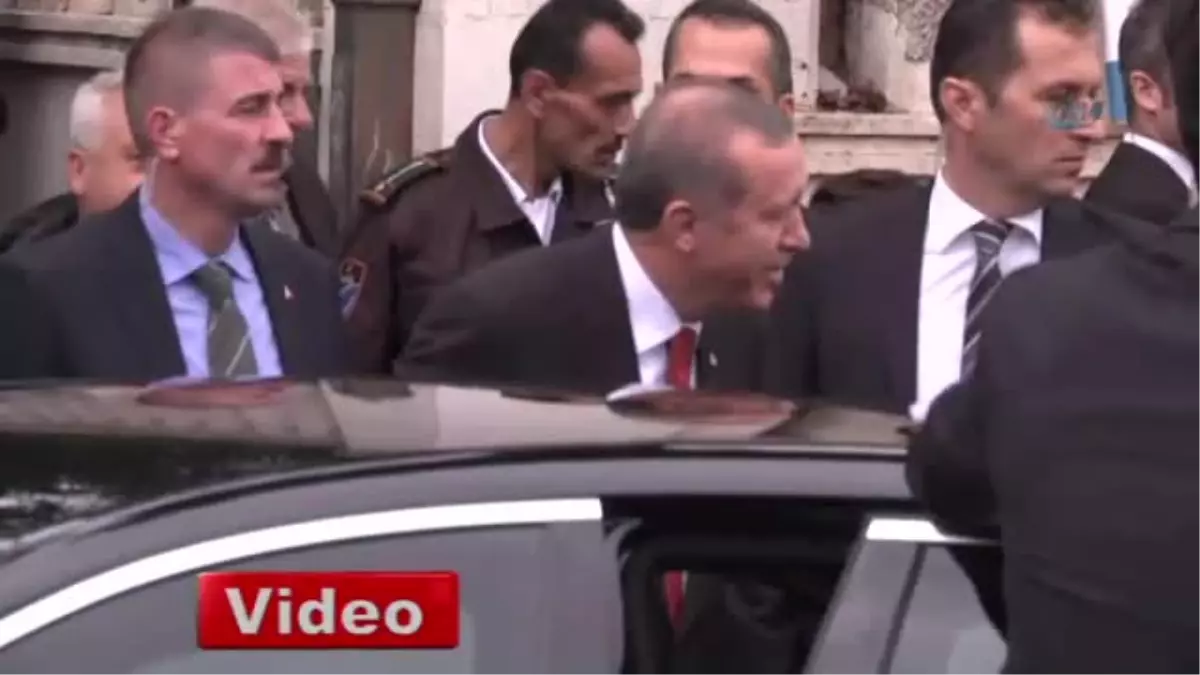 Erdoğan\'dan Cuma Sonrası Mezarlık ve Okul Ziyareti