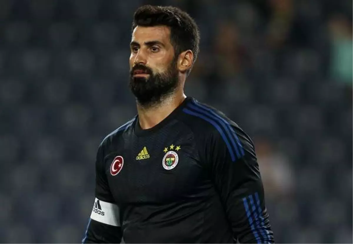 Fenerbahçe Volkan Demirel\'e Kavuşuyor