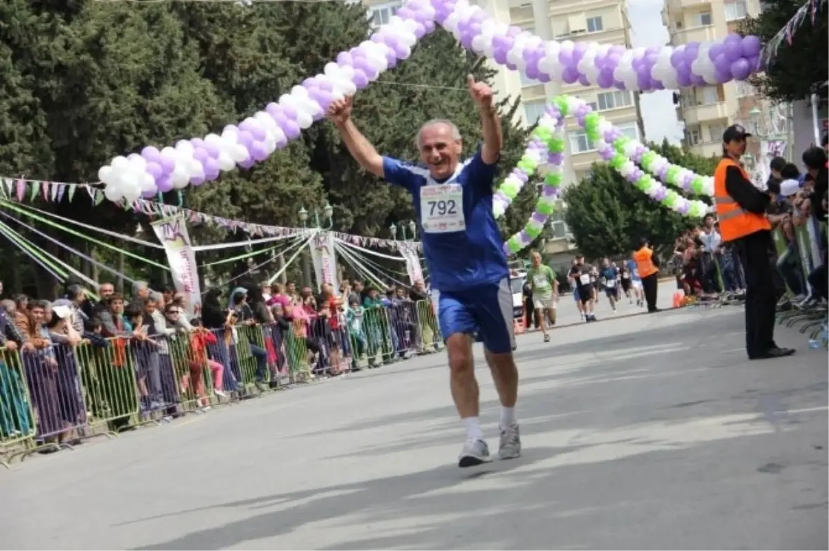 Niğde\'nin Maratoncu Müdürü Hayatını Kaybetti