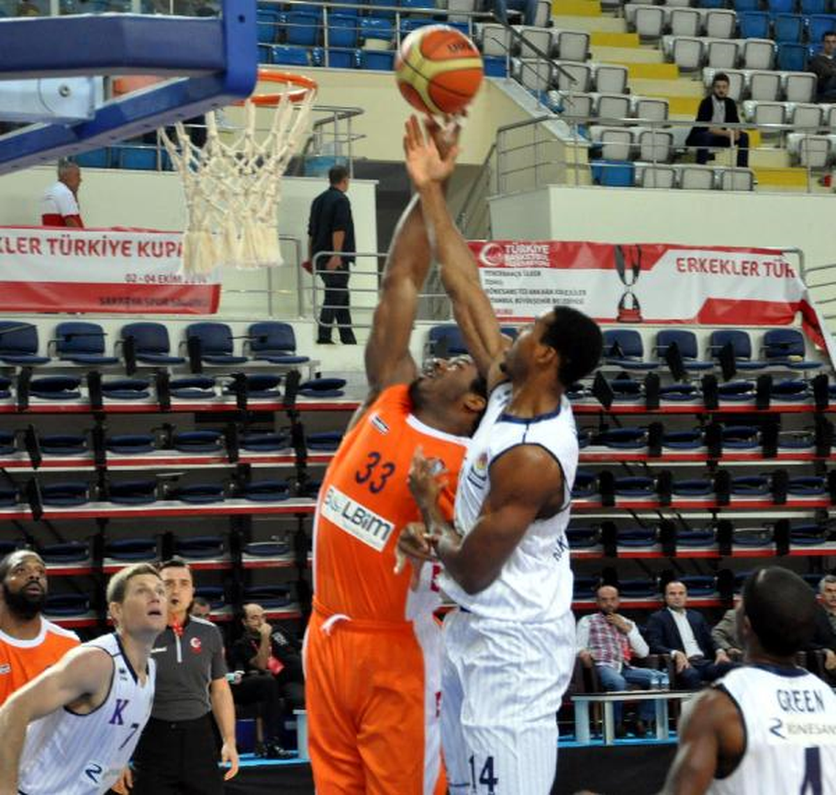Rönesans TED Ankara Kolejliler, İstanbul Belediyesini 78-64 Yendi
