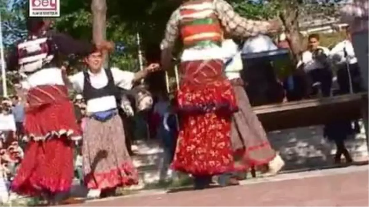 Şevket Doğan - Şinasi Güngör - Elmayı Nazik Soydum