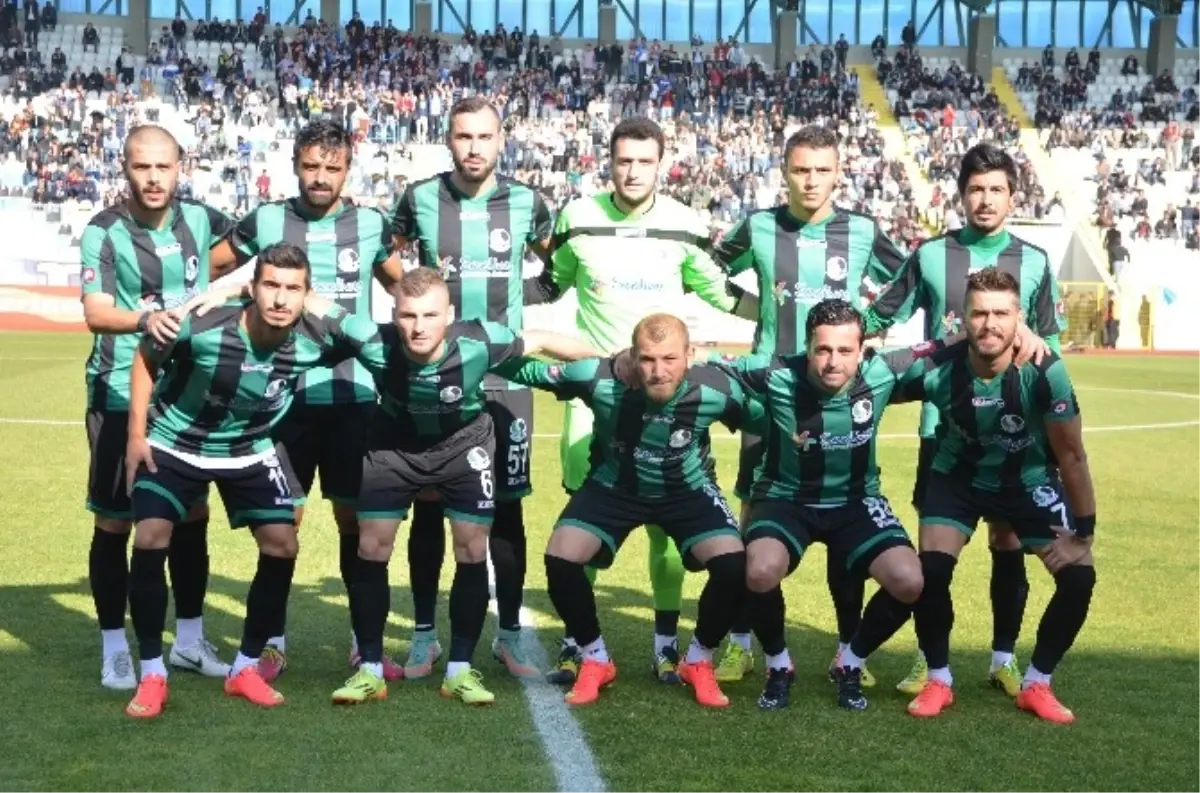 Büyükşehir Belediyesi Erzurumspor, Sakaryaspora 1-0 Mağlup Oldu