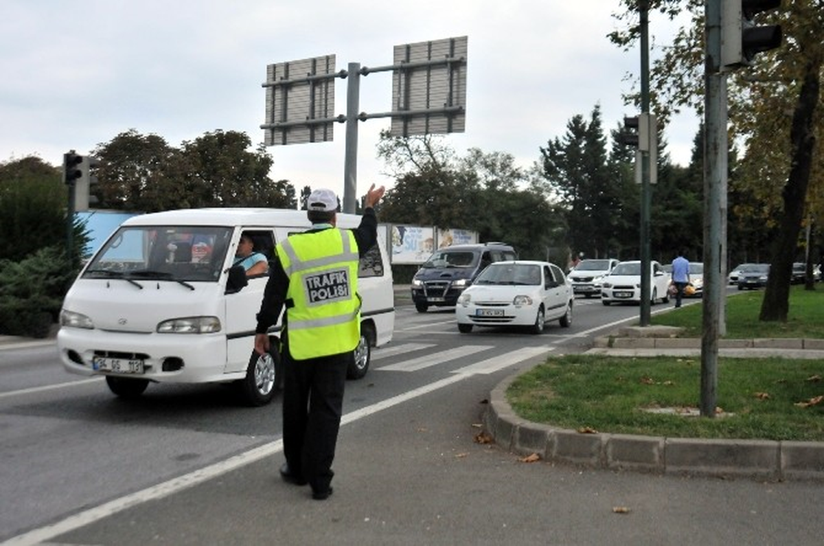 Yalova\'da Bayram Yoğunluğu Başladı