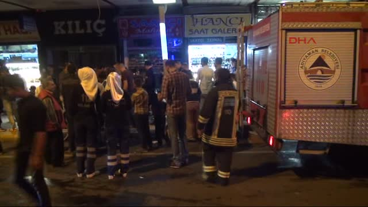 Adıyaman\'da İş Yerindeki Yangın Hasara Yol Açtı