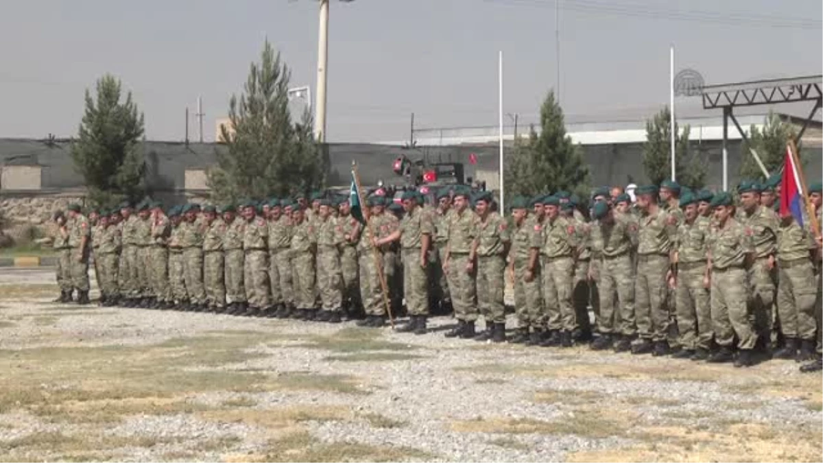 Afganistan\'da Görevli Türk Askerlerinin Bayram Kutlaması