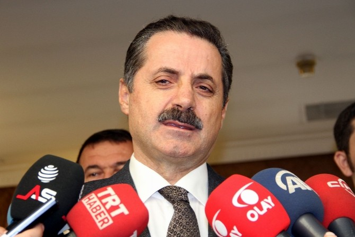 Bakan Çelik\'ten Sınırdaki Provokatörlere Çağrı