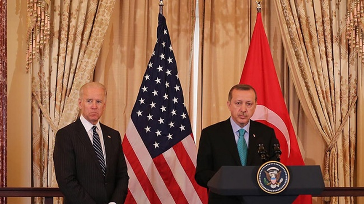 Biden Erdoğan\'dan Özür Diledi
