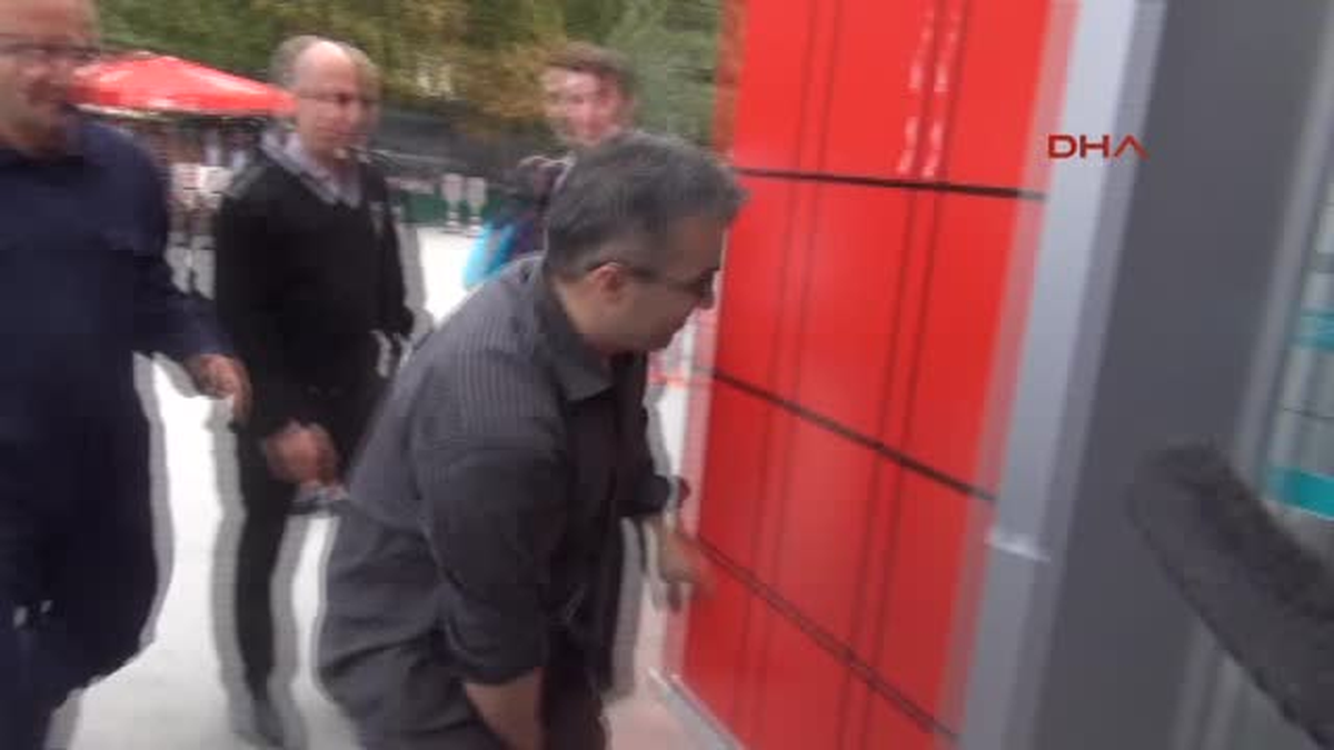 Hastaneler Acemi Kasaplarla Doldu