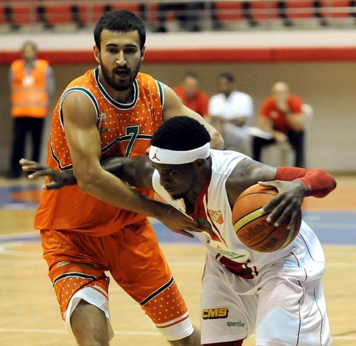 Pınar Karşıyaka- Banvit: 76-63