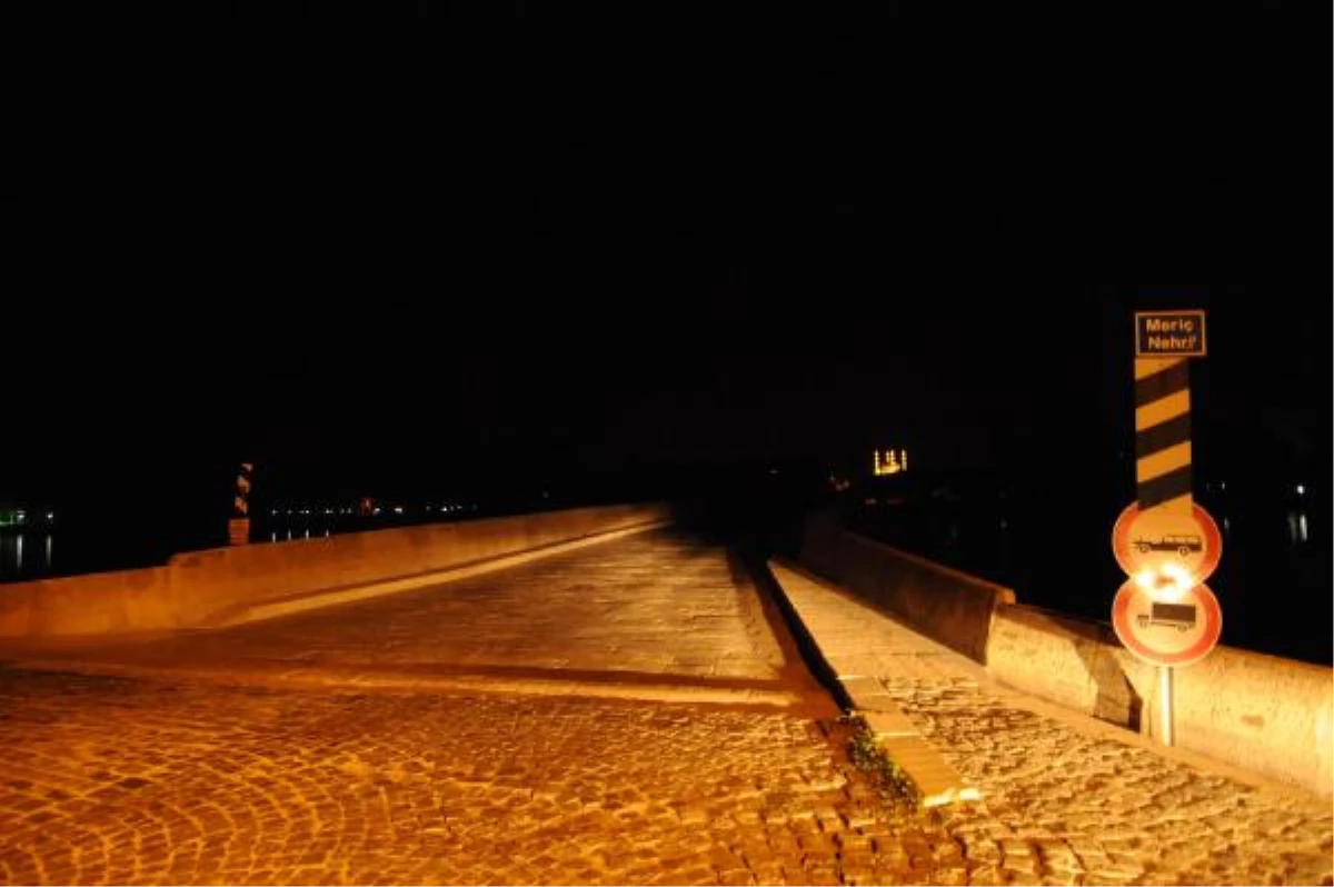 Tarihi Köprüler 5 Vali Eskitti, Işıklandırılamadı