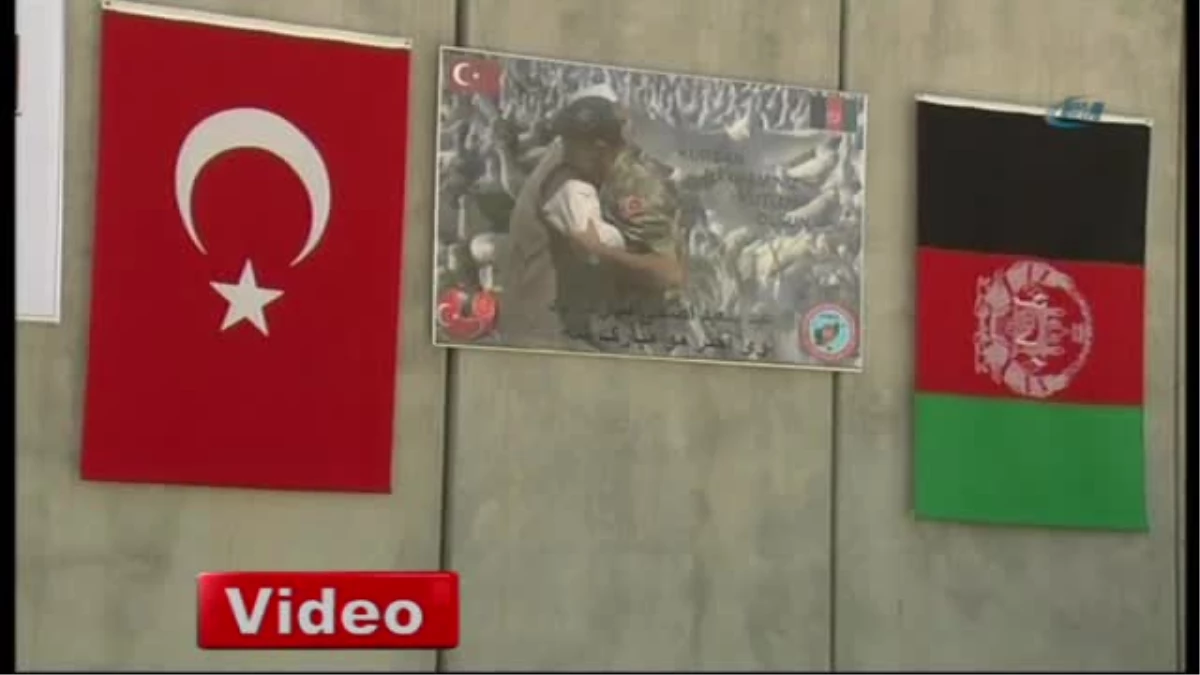 Türk Askerlerinin 4 Km Uzaklıktaki Bayramı