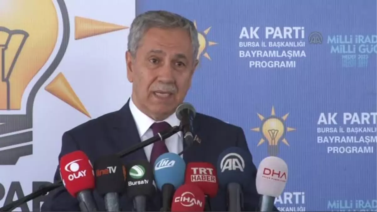 Arınç: "Allah O Ülkeleri Kan Gölüne Çeviren Zalimlere Fırsat Vermesin"