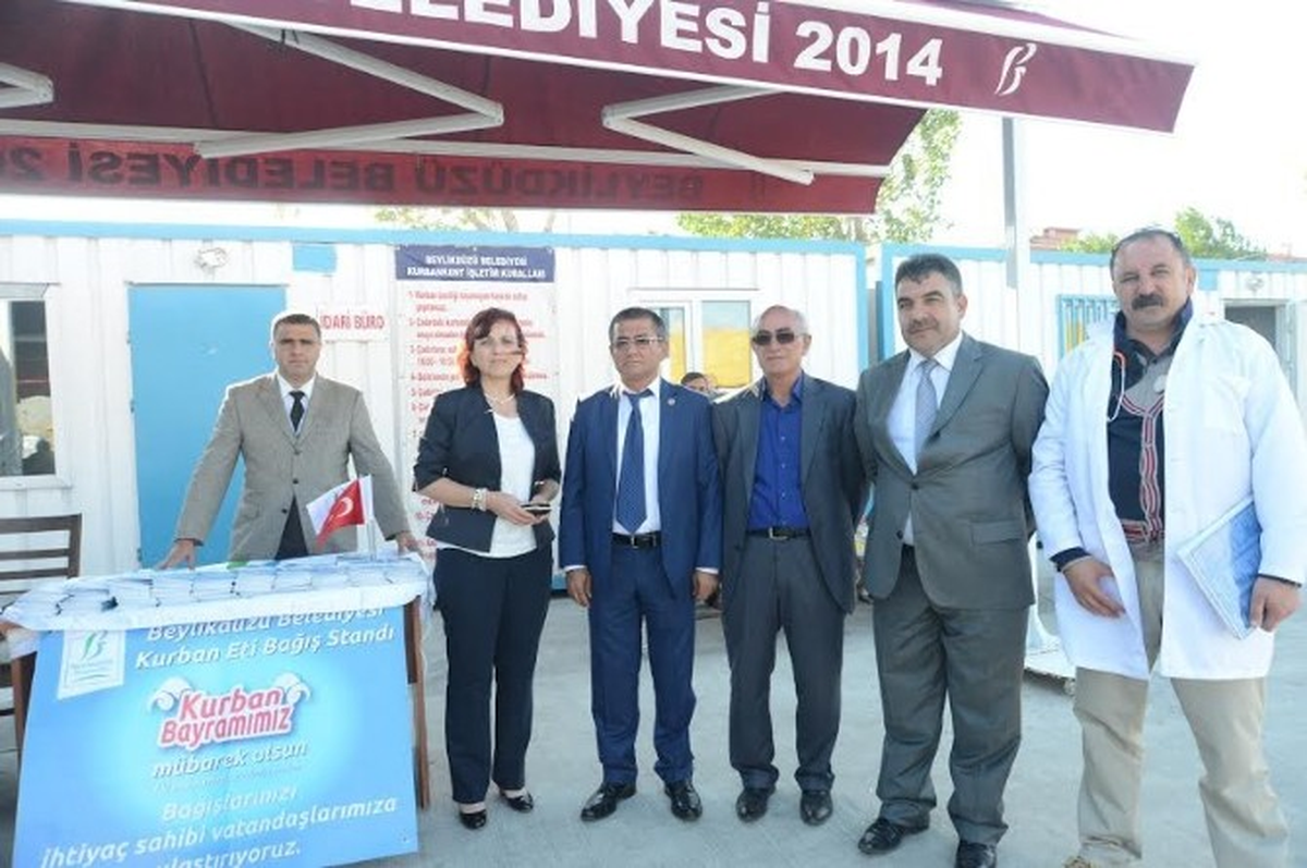 Beylikdüzü Belediyesi\'nden İhtiyaç Sahiplerine Kurban Bağışı