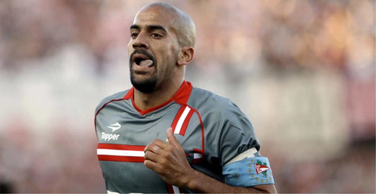 Estudiantes\'in Yeni Başkanı Juan Sebastian Veron