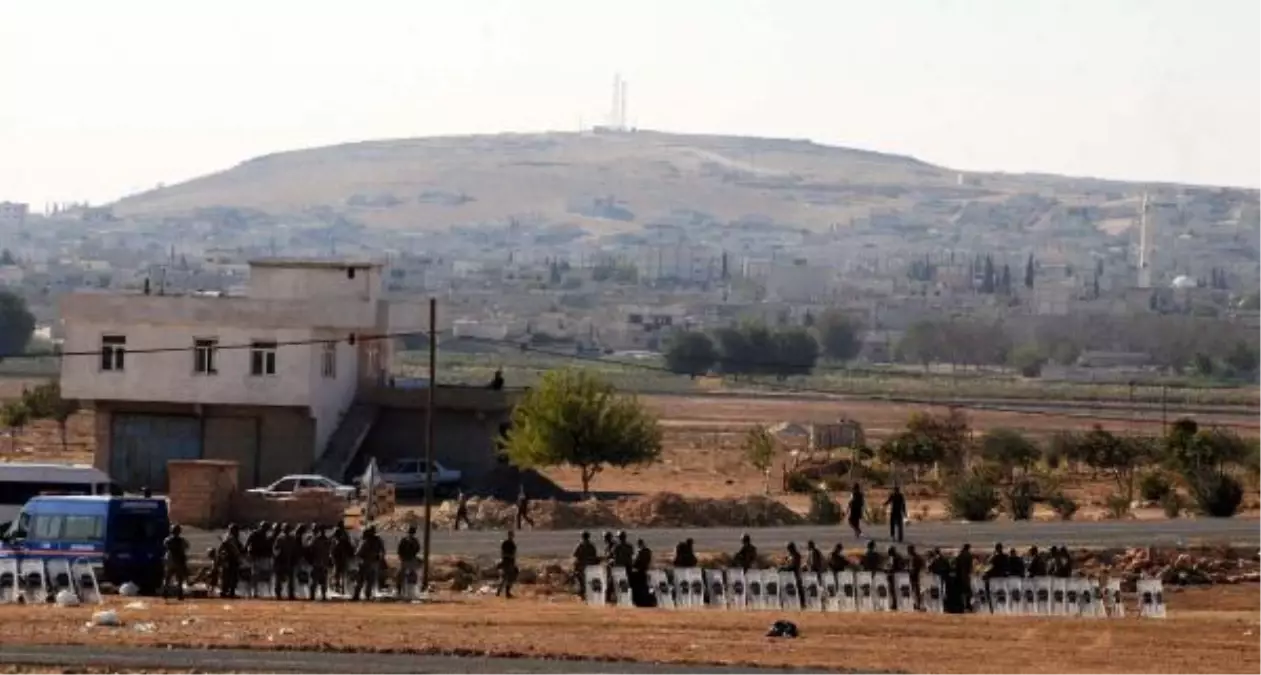 Tepesinde Tank Görülen Kobani\'de Şiddetli Patlamalar