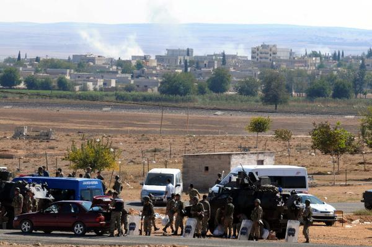 Suriye\'den Atılan Havan Mermisi Eve Düştü, Tanklar Sınıra Hareketlendi