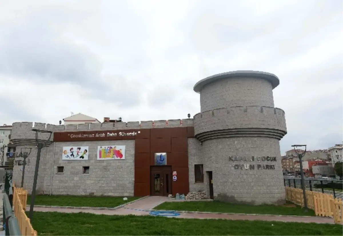 Bağcılarlı Çocuklar İçin Kapalı Oyun Parkı
