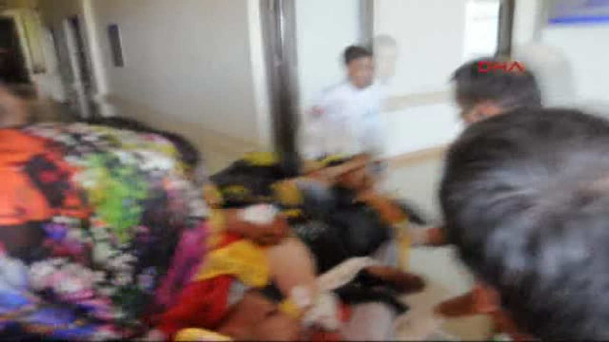 Besni\'de 3 Ayrı Trafik Kazası 4 Yaralı