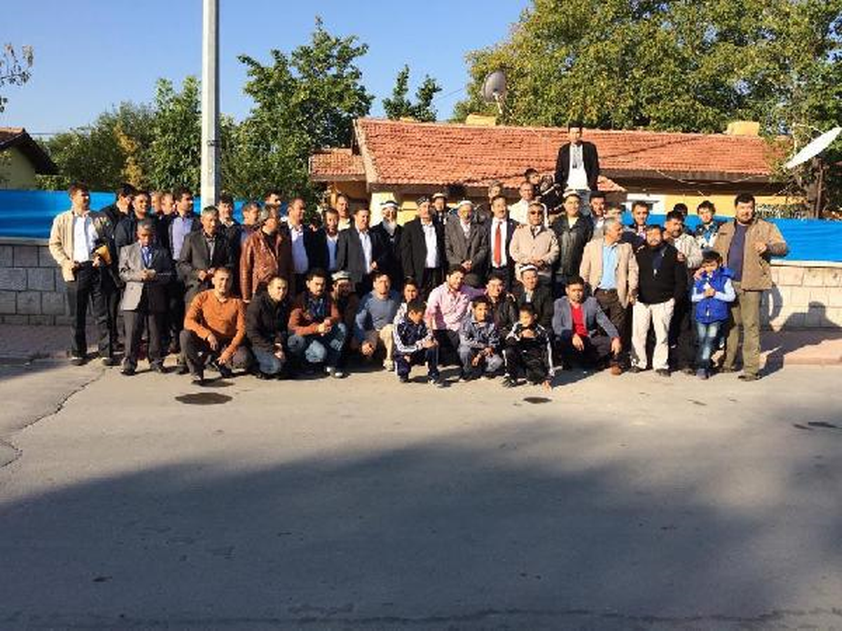 Kayseri\'de Doğu Türkistanlılar Bayramlaştı