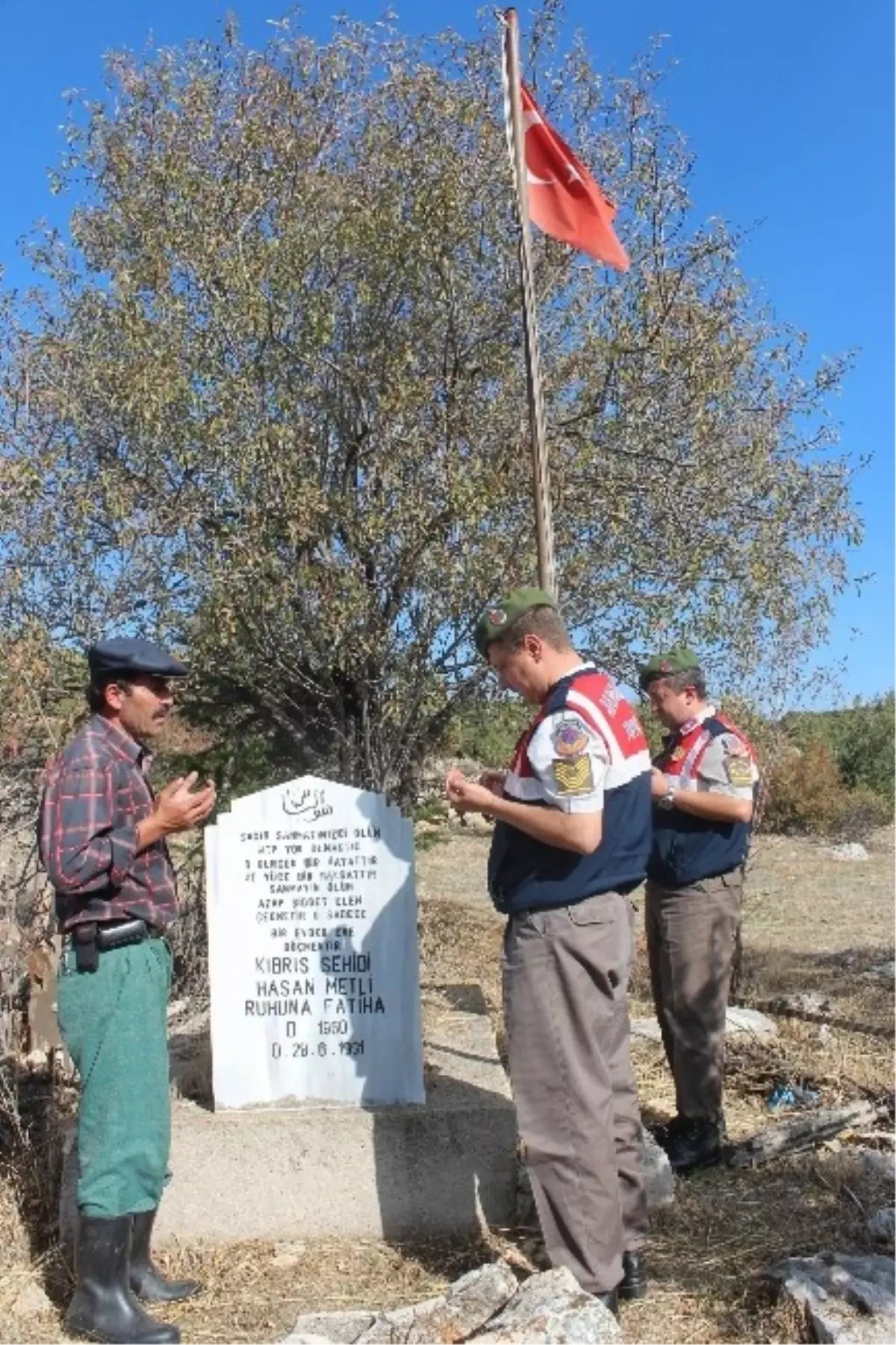 Jandarmadan Şehit Ailelerine ve Gazilere Ziyaret