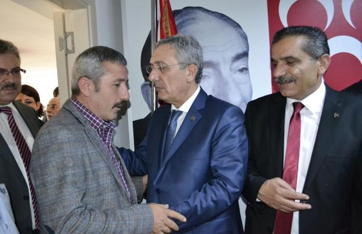 MHP\'li Ayhan: Tehditlere Hazır Olmak İçin Tezkere Evet Dedik