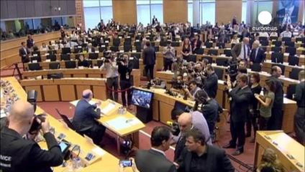 AB Fransa\'nın 2015 Bütçesini Geri Çevirebilir