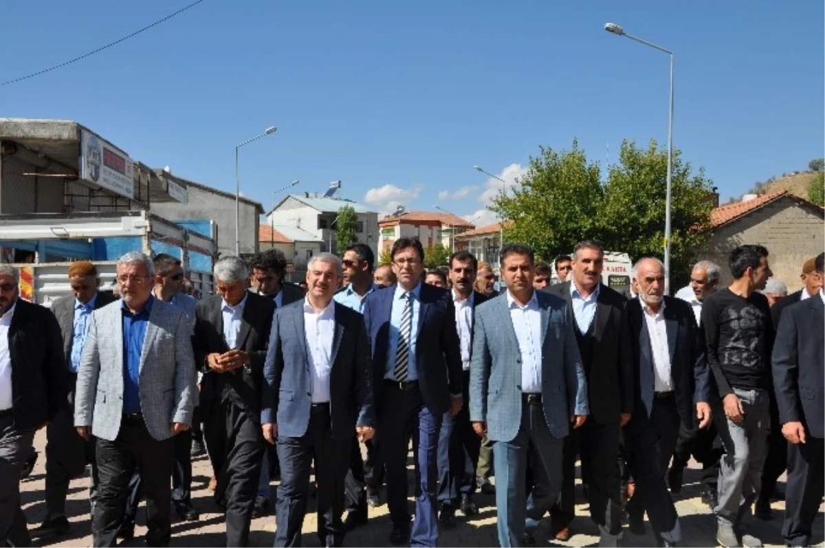 AK Parti Milletvekillerinden Şampiyon İlçe Sincik\'e Bayram Ziyareti
