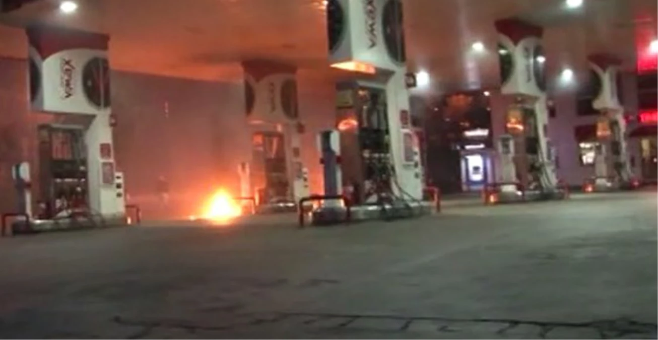 Benzin İstasyonuna Molotoflu Saldırı
