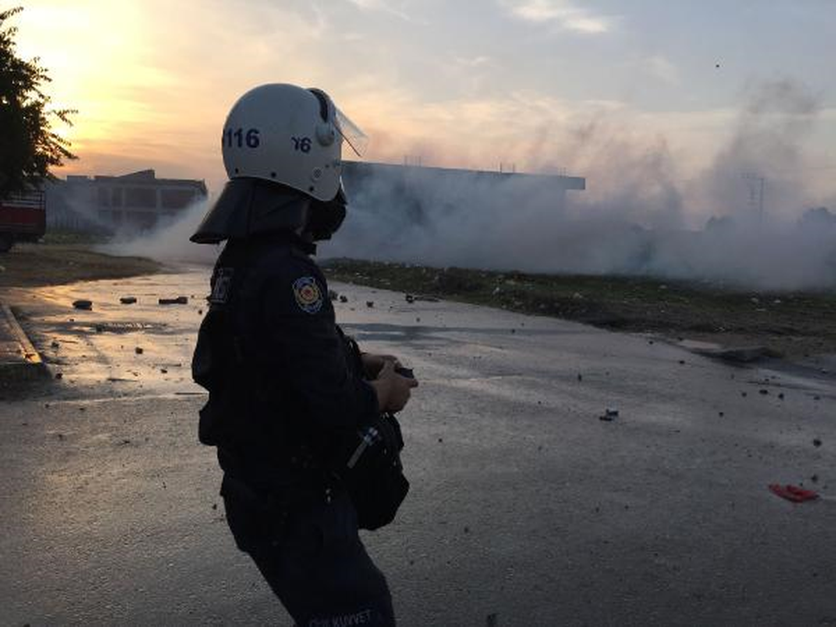Bursa\'da Işid\'ı Protesto Gösterisine, Bayraklı Tepki (2)