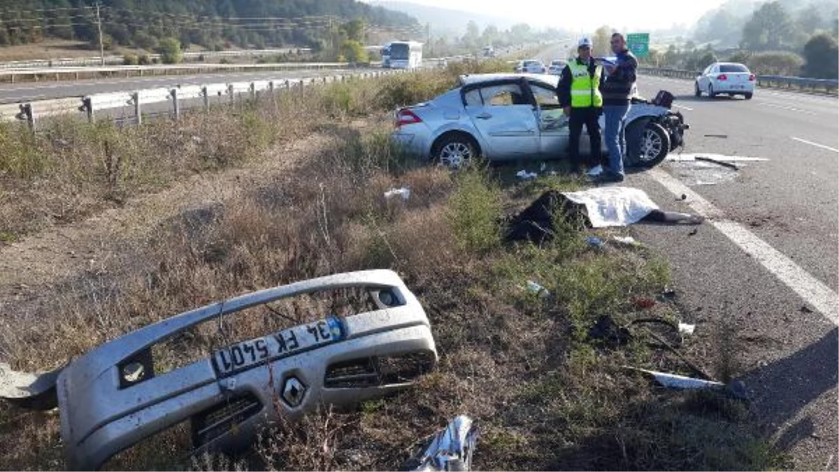 Cenaze Yolunda Kaza: 1 Ölü, 3 Yaralı