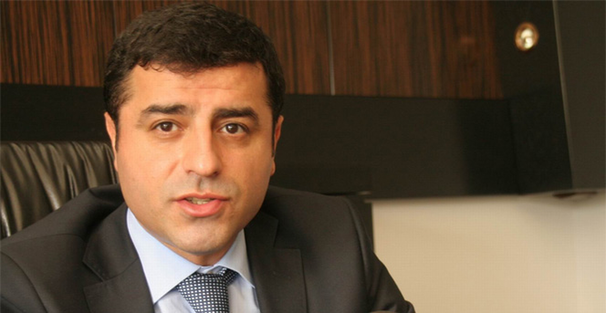 Demirtaş: Atatürk Büstünü Yıkanları Kınıyorum