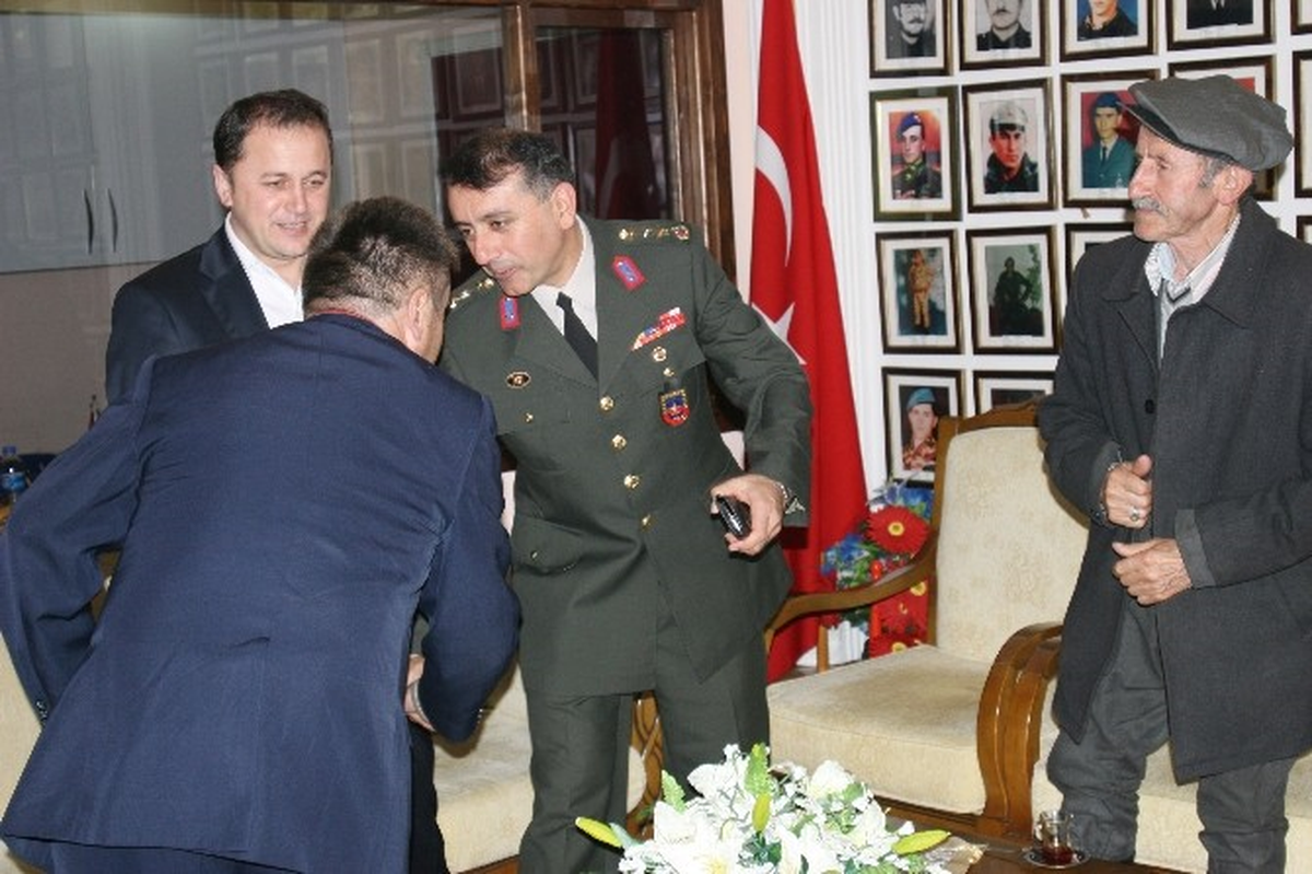 Ordu\'da Gaziler ve Şehit Aileleri Bayramlaştı