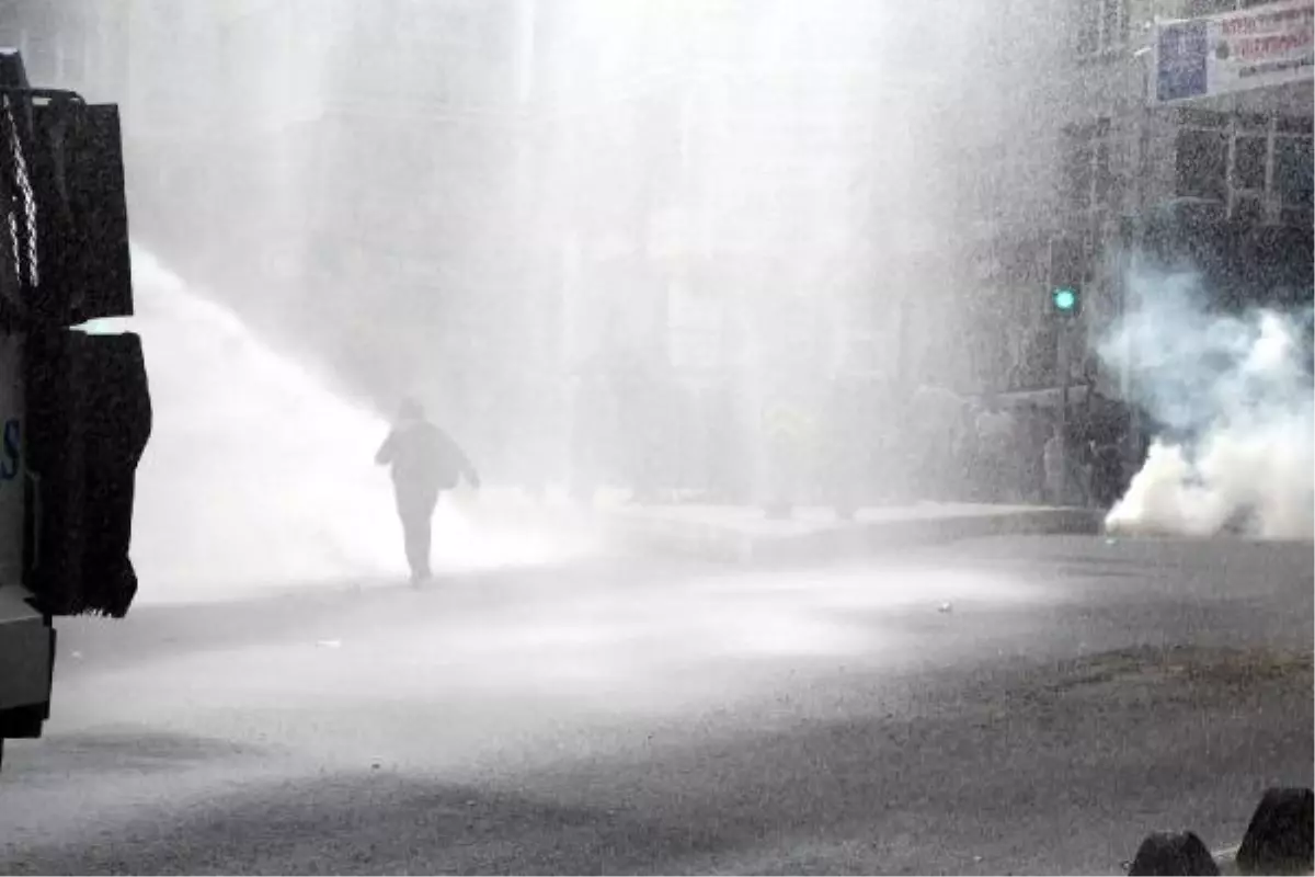 Kadıköy\'de Olaylı Işid Protestosu