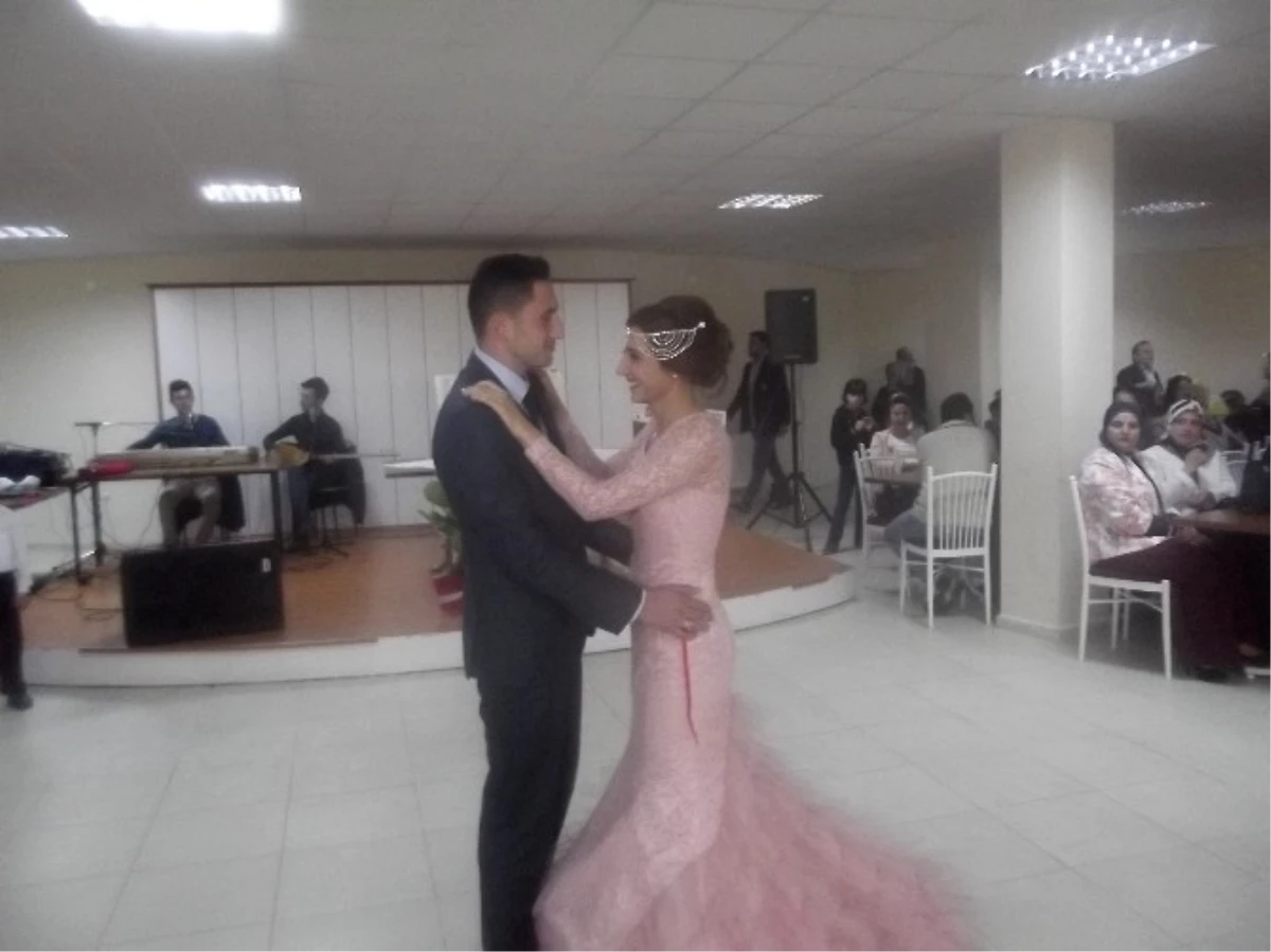 Küre Belediye Başkanı Kamil Aydınlı\'nın Oğlu Evliliğe İlk Adımı Attı