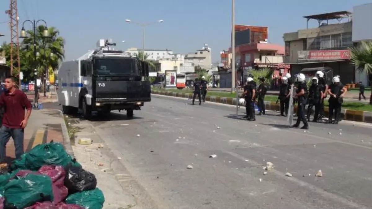 Mersin\'de Olaylı Işid Protestosu: 9 Yaralı