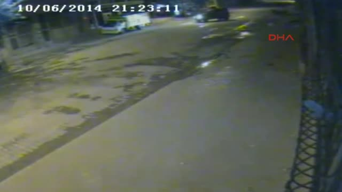 Şırnak\'ta Dersaneyi Yakma Görüntüleri Kamerada