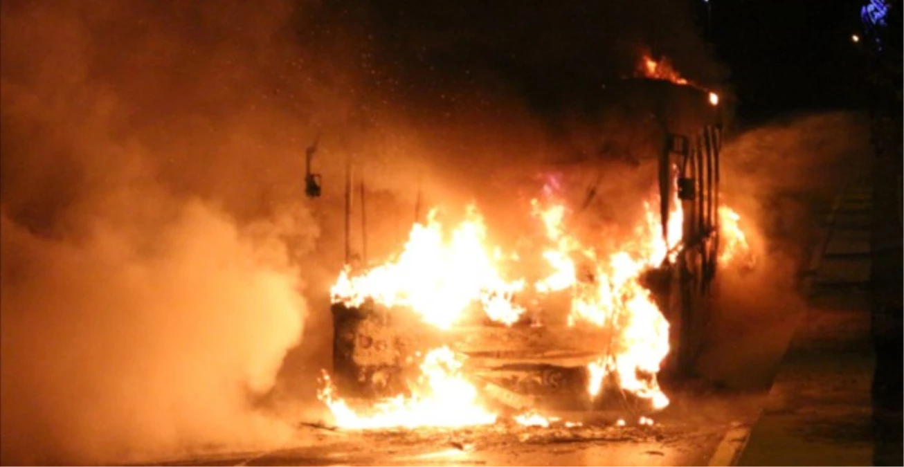 Türkiye Yangın Yeri! Kobani Protestolarında Ortalık Karıştı