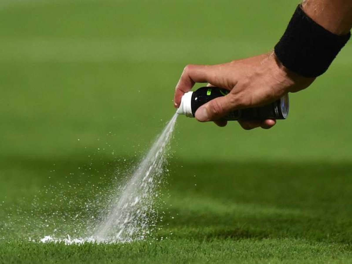 Bundesliga\'da Kaybolan Sprey Dönemi Başlıyor